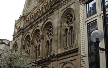 450px-Grande_Synagogue_de_la_Victoire.JPG.jpg