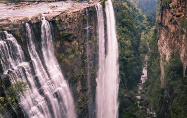 photo of waterfalls during daytime